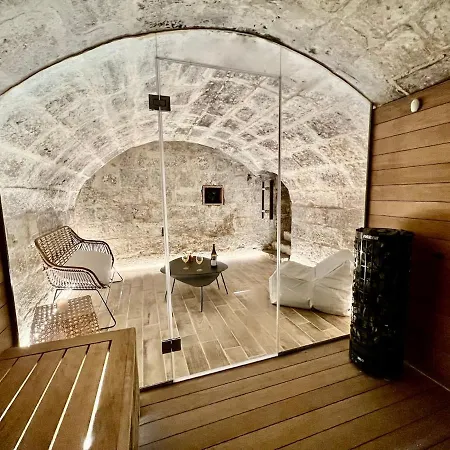 Le Corneille - Jacuzzi, Sauna & Parking Par Atypique Apartment