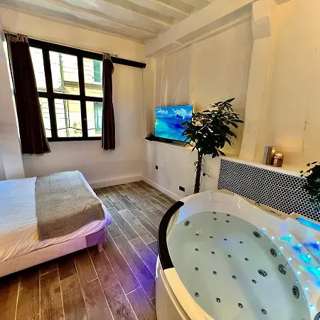 Le Corneille - Jacuzzi, Sauna & Parking Par Atypique Апартаменты Руан