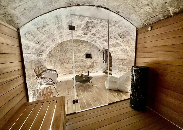 Le Corneille - Jacuzzi, Sauna & Parking Par Atypique Апартаменты