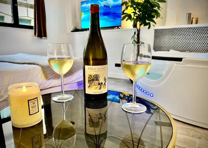 Appartement Le Corneille - Jacuzzi, Sauna&parking Par Atypique *