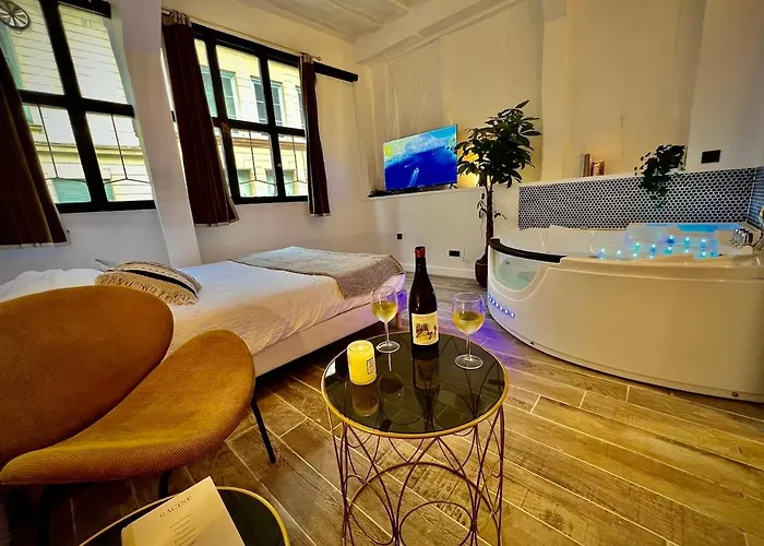 Le Corneille - Jacuzzi, Sauna & Parking Par Atypique Руан